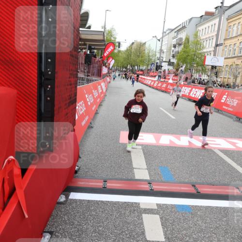 25.04.2026 - Das Zehntel Strokosch-Dieckow http://msf.ph/oto/9633532 25.04.2026 11:09:46 Ziel 5560, 5562, 6024, 6182, 6561, 6657 meine-sportfotos.de