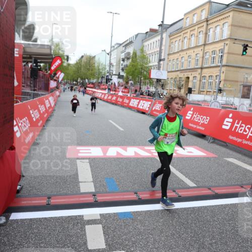 25.04.2026 - Das Zehntel Strokosch-Dieckow http://msf.ph/oto/9633547 25.04.2026 11:09:42 Ziel 5189, 5560, 5562, 6024 meine-sportfotos.de