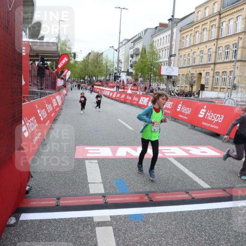 25.04.2026 - Das Zehntel Strokosch-Dieckow http://msf.ph/oto/9633552 25.04.2026 11:09:42 Ziel 5189, 5560, 5562, 6024 meine-sportfotos.de