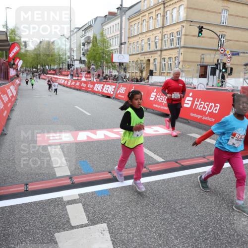 25.04.2026 - Das Zehntel Strokosch-Dieckow http://msf.ph/oto/9633582 25.04.2026 11:09:32 Ziel 5023, 5221, 5232, 5942, 6834, 7685, 7778 meine-sportfotos.de
