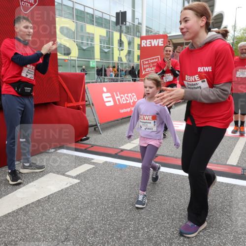 25.04.2026 - Das Zehntel Strokosch-Dieckow http://msf.ph/oto/9633590 25.04.2026 11:15:44 Ziel 6606 meine-sportfotos.de