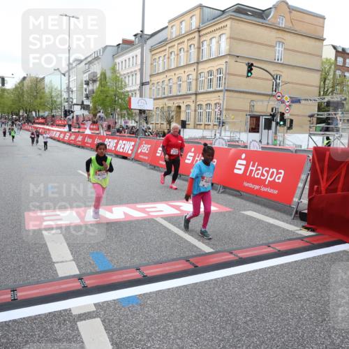 25.04.2026 - Das Zehntel Strokosch-Dieckow http://msf.ph/oto/9633591 25.04.2026 11:09:31 Ziel 5023, 5221, 5232, 5942, 6834, 7685, 7778 meine-sportfotos.de