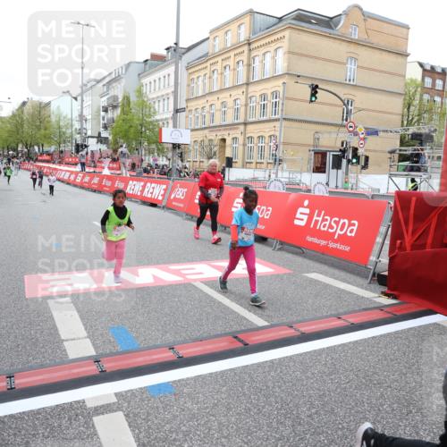 25.04.2026 - Das Zehntel Strokosch-Dieckow http://msf.ph/oto/9633596 25.04.2026 11:09:31 Ziel 5023, 5221, 5232, 5942, 6834, 7685, 7778 meine-sportfotos.de