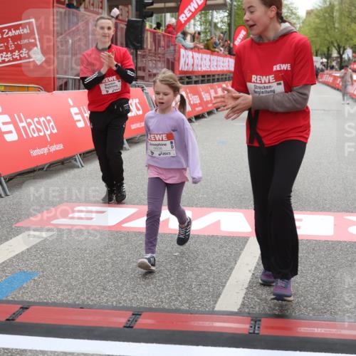 25.04.2026 - Das Zehntel Strokosch-Dieckow http://msf.ph/oto/9633604 25.04.2026 11:15:43 Ziel 6606 meine-sportfotos.de