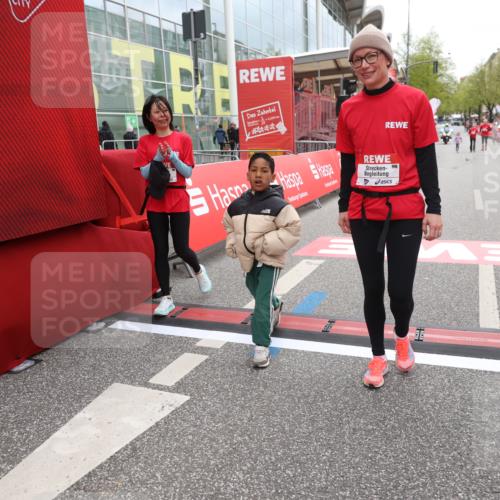 25.04.2026 - Das Zehntel Strokosch-Dieckow http://msf.ph/oto/9633637 25.04.2026 11:15:31 Ziel 5142 meine-sportfotos.de