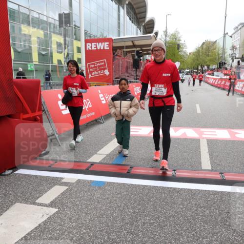 25.04.2026 - Das Zehntel Strokosch-Dieckow http://msf.ph/oto/9633649 25.04.2026 11:15:30 Ziel 5142 meine-sportfotos.de