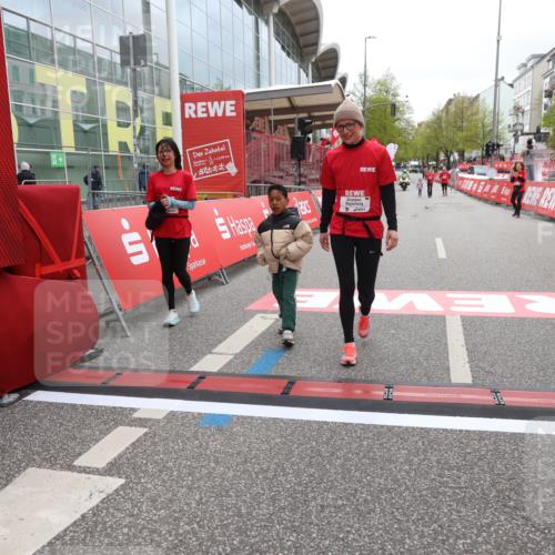 25.04.2026 - Das Zehntel Strokosch-Dieckow http://msf.ph/oto/9633654 25.04.2026 11:15:30 Ziel 5142 meine-sportfotos.de