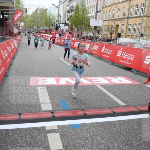 25.04.2026 - Das Zehntel Strokosch-Dieckow http://msf.ph/oto/9633656 25.04.2026 11:09:22 Ziel 5652, 6562, 6563, 7271, 7654 meine-sportfotos.de