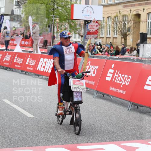 25.04.2026 - Das Zehntel Strokosch-Dieckow http://msf.ph/oto/9633674 25.04.2026 11:09:19 Ziel 5087, 5652, 6562, 6563, 7568 meine-sportfotos.de