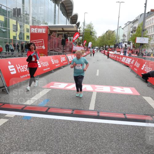 25.04.2026 - Das Zehntel Strokosch-Dieckow http://msf.ph/oto/9633682 25.04.2026 11:15:07 Ziel 7626 meine-sportfotos.de