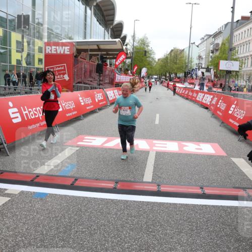 25.04.2026 - Das Zehntel Strokosch-Dieckow http://msf.ph/oto/9633685 25.04.2026 11:15:07 Ziel 7626 meine-sportfotos.de