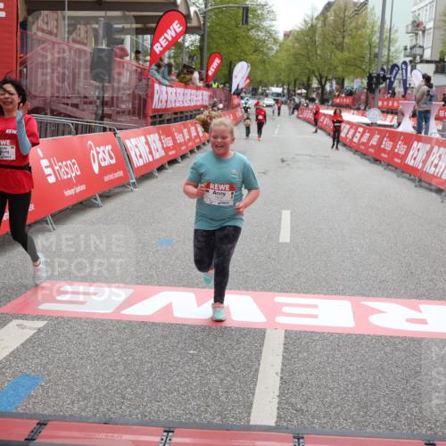 25.04.2026 - Das Zehntel Strokosch-Dieckow http://msf.ph/oto/9633691 25.04.2026 11:15:06 Ziel 7626 meine-sportfotos.de