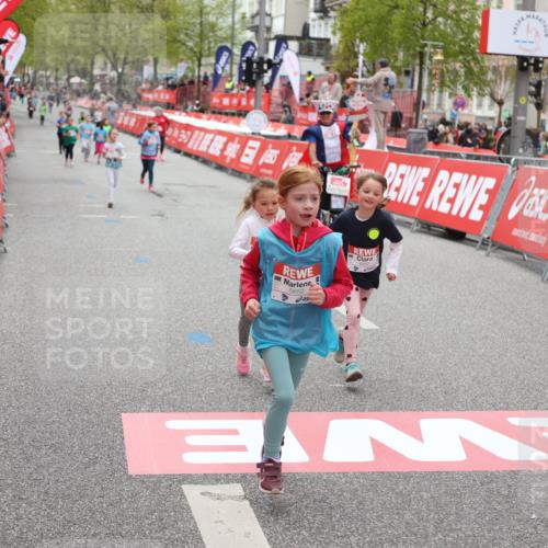 25.04.2026 - Das Zehntel Strokosch-Dieckow http://msf.ph/oto/9633704 25.04.2026 11:09:17 Ziel 5087, 5604, 5652, 6562, 6563, 7568, 7570 meine-sportfotos.de