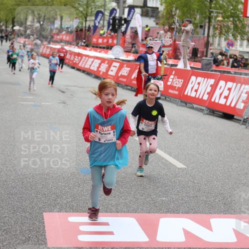 25.04.2026 - Das Zehntel Strokosch-Dieckow http://msf.ph/oto/9633708 25.04.2026 11:09:16 Ziel 5087, 5604, 5652, 6562, 6563, 7568, 7570 meine-sportfotos.de