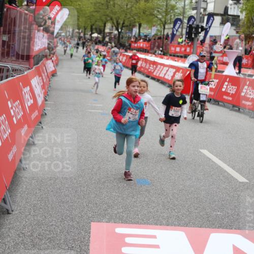 25.04.2026 - Das Zehntel Strokosch-Dieckow http://msf.ph/oto/9633720 25.04.2026 11:09:15 Ziel 5087, 5130, 5604, 5652, 7568, 7570 meine-sportfotos.de