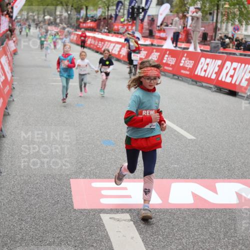 25.04.2026 - Das Zehntel Strokosch-Dieckow http://msf.ph/oto/9633726 25.04.2026 11:09:13 Ziel 5014, 5087, 5130, 5604, 7568, 7570 meine-sportfotos.de