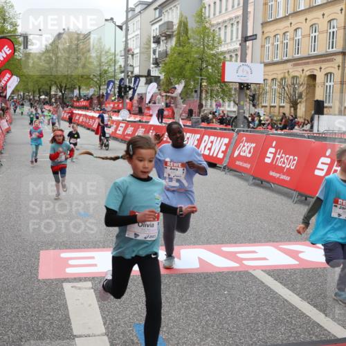 25.04.2026 - Das Zehntel Strokosch-Dieckow http://msf.ph/oto/9633742 25.04.2026 11:09:12 Ziel 5014, 5087, 5130, 5604, 7568, 7570 meine-sportfotos.de