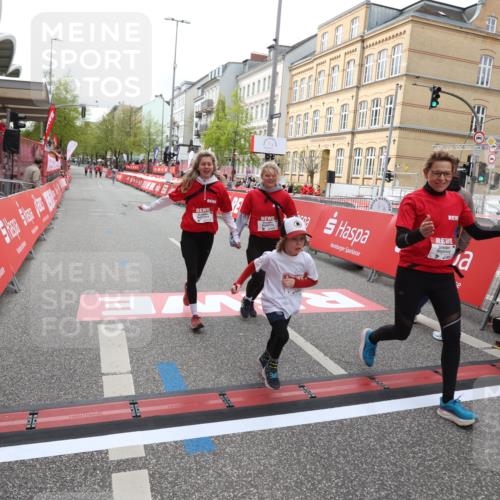 25.04.2026 - Das Zehntel Strokosch-Dieckow http://msf.ph/oto/9633745 25.04.2026 11:13:20 Ziel 5016, 5876, 5883 meine-sportfotos.de