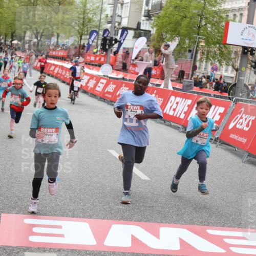 25.04.2026 - Das Zehntel Strokosch-Dieckow http://msf.ph/oto/9633752 25.04.2026 11:09:11 Ziel 5014, 5087, 5130, 5604, 7568, 7570 meine-sportfotos.de