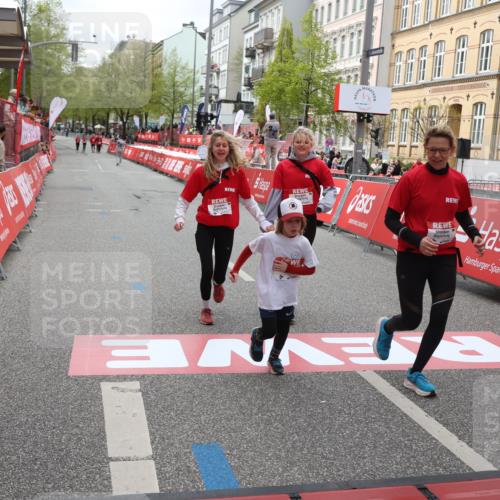 25.04.2026 - Das Zehntel Strokosch-Dieckow http://msf.ph/oto/9633760 25.04.2026 11:13:20 Ziel 5016, 5876, 5883 meine-sportfotos.de