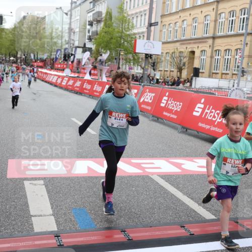 25.04.2026 - Das Zehntel Strokosch-Dieckow http://msf.ph/oto/9633768 25.04.2026 11:09:04 Ziel 5054, 5932, 5936, 6048, 6462, 6800, 7419, 7425, 7448, 7451 meine-sportfotos.de