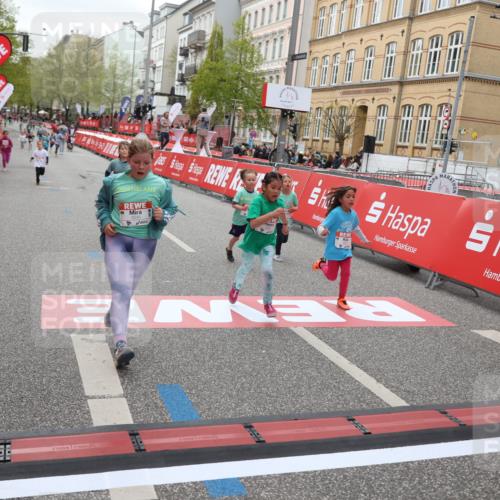 25.04.2026 - Das Zehntel Strokosch-Dieckow http://msf.ph/oto/9633787 25.04.2026 11:09:02 Ziel 5054, 5477, 5932, 5936, 6048, 6462, 6800, 7419, 7425, 7448, 7451 meine-sportfotos.de