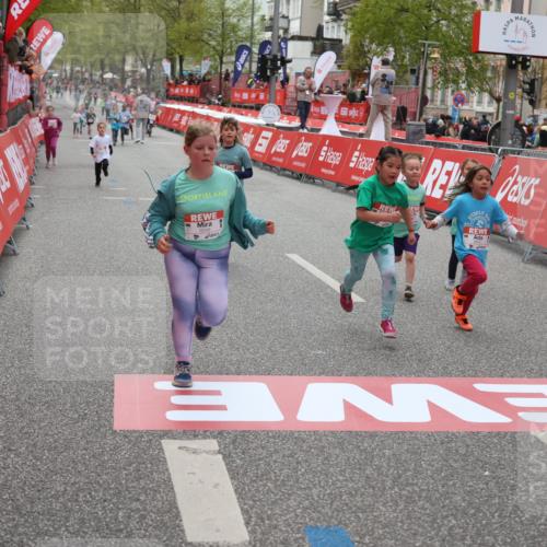 25.04.2026 - Das Zehntel Strokosch-Dieckow http://msf.ph/oto/9633794 25.04.2026 11:09:02 Ziel 5054, 5477, 5932, 5936, 6048, 6462, 6800, 7419, 7425, 7448, 7451 meine-sportfotos.de