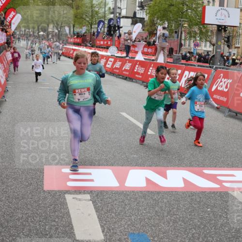 25.04.2026 - Das Zehntel Strokosch-Dieckow http://msf.ph/oto/9633795 25.04.2026 11:09:02 Ziel 5054, 5477, 5932, 5936, 6048, 6462, 6800, 7419, 7425, 7448, 7451 meine-sportfotos.de