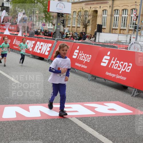 25.04.2026 - Das Zehntel Strokosch-Dieckow http://msf.ph/oto/9633802 25.04.2026 11:09:00 Ziel 5054, 5477, 6048, 6462, 6800, 7419, 7451 meine-sportfotos.de