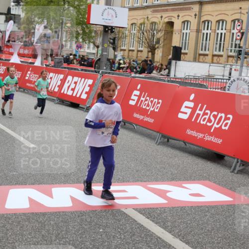 25.04.2026 - Das Zehntel Strokosch-Dieckow http://msf.ph/oto/9633803 25.04.2026 11:09:00 Ziel 5054, 5477, 6048, 6462, 6800, 7419, 7451 meine-sportfotos.de