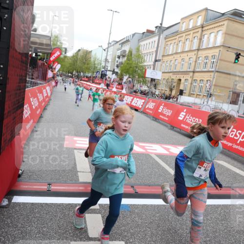 25.04.2026 - Das Zehntel Strokosch-Dieckow http://msf.ph/oto/9633807 25.04.2026 11:08:59 Ziel 5054, 5477, 6803, 7419, 7451 meine-sportfotos.de