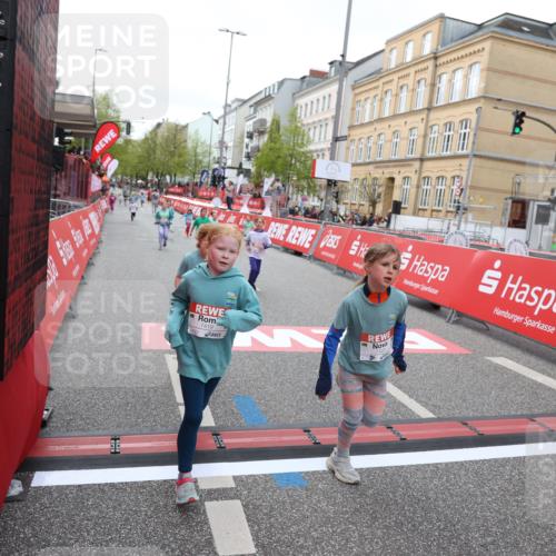 25.04.2026 - Das Zehntel Strokosch-Dieckow http://msf.ph/oto/9633808 25.04.2026 11:08:58 Ziel 5477, 6803, 7419, 7451 meine-sportfotos.de