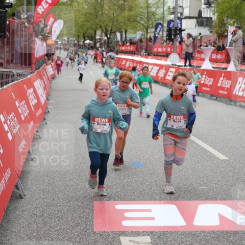 25.04.2026 - Das Zehntel Strokosch-Dieckow http://msf.ph/oto/9633816 25.04.2026 11:08:57 Ziel 5477, 6049, 6803, 7419, 7451 meine-sportfotos.de