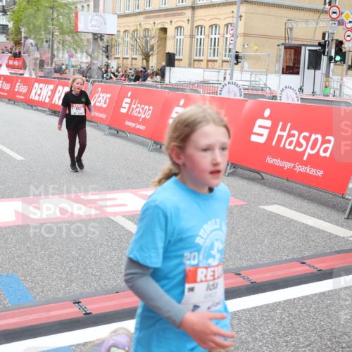25.04.2026 - Das Zehntel Strokosch-Dieckow http://msf.ph/oto/9633824 25.04.2026 11:08:54 Ziel 5477, 6049, 6803, 7503, 7558 meine-sportfotos.de