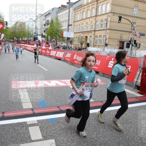 25.04.2026 - Das Zehntel Strokosch-Dieckow http://msf.ph/oto/9633825 25.04.2026 11:08:50 Ziel 5964, 6049, 7463, 7477, 7480, 7503, 7558, 8055 meine-sportfotos.de