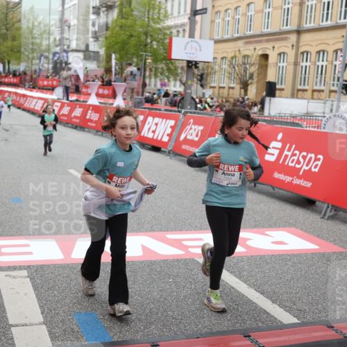 25.04.2026 - Das Zehntel Strokosch-Dieckow http://msf.ph/oto/9633830 25.04.2026 11:08:49 Ziel 5964, 6049, 7463, 7477, 7480, 7503, 7558, 8055 meine-sportfotos.de