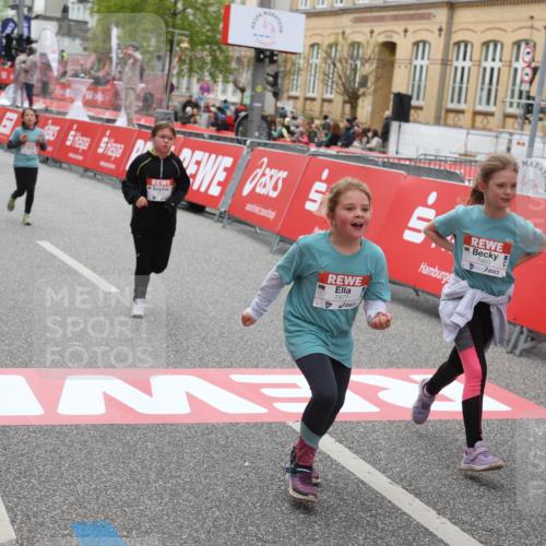 25.04.2026 - Das Zehntel Strokosch-Dieckow http://msf.ph/oto/9633840 25.04.2026 11:08:45 Ziel 5397, 5400, 5964, 6115, 7463, 7477, 7480, 8055 meine-sportfotos.de