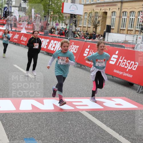 25.04.2026 - Das Zehntel Strokosch-Dieckow http://msf.ph/oto/9633842 25.04.2026 11:08:45 Ziel 5397, 5400, 5964, 6115, 7463, 7477, 7480, 8055 meine-sportfotos.de