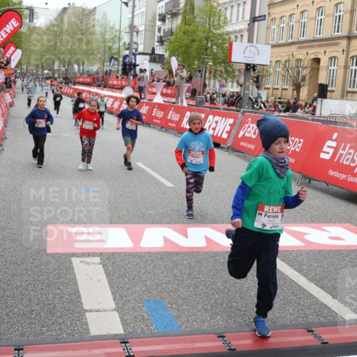 25.04.2026 - Das Zehntel Strokosch-Dieckow http://msf.ph/oto/9633851 25.04.2026 11:08:36 Ziel 6443, 6559, 6777, 6819 meine-sportfotos.de