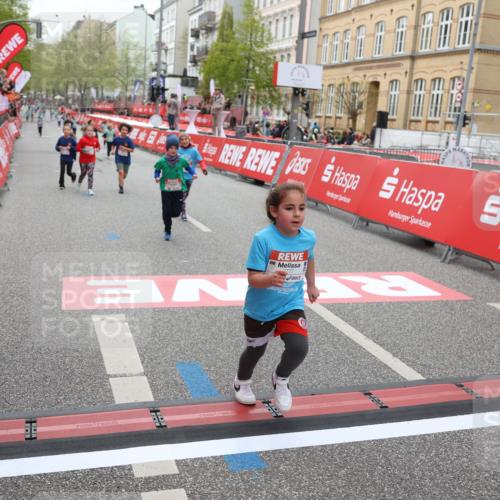 25.04.2026 - Das Zehntel Strokosch-Dieckow http://msf.ph/oto/9633858 25.04.2026 11:08:35 Ziel 5027, 6443, 6559, 6777, 6819 meine-sportfotos.de