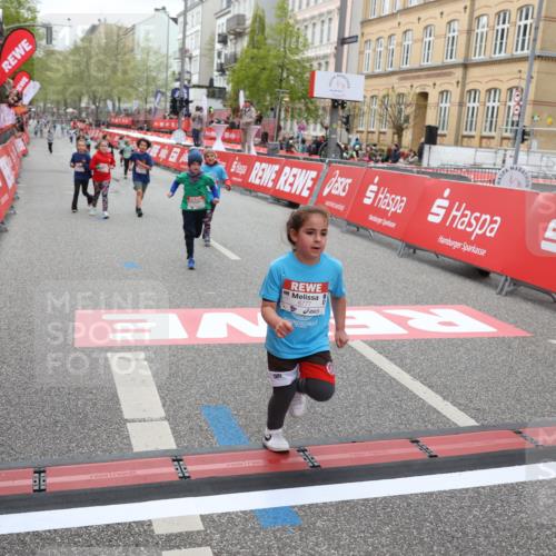 25.04.2026 - Das Zehntel Strokosch-Dieckow http://msf.ph/oto/9633859 25.04.2026 11:08:35 Ziel 5027, 6443, 6559, 6777, 6819 meine-sportfotos.de