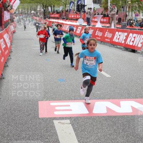 25.04.2026 - Das Zehntel Strokosch-Dieckow http://msf.ph/oto/9633866 25.04.2026 11:08:34 Ziel 5027, 5887, 6443, 6559, 6777, 7737, 7852 meine-sportfotos.de