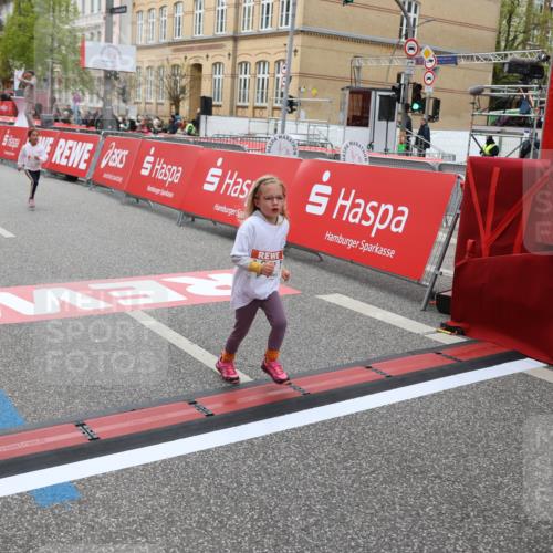 25.04.2026 - Das Zehntel Strokosch-Dieckow http://msf.ph/oto/9633875 25.04.2026 11:08:29 Ziel 5027, 5887, 7737, 7852, 7985 meine-sportfotos.de