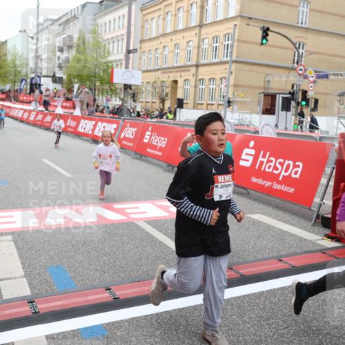 25.04.2026 - Das Zehntel Strokosch-Dieckow http://msf.ph/oto/9633885 25.04.2026 11:08:28 Ziel 5027, 5060, 5061, 5887, 6310, 7737, 7852, 7985 meine-sportfotos.de