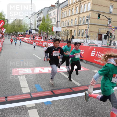 25.04.2026 - Das Zehntel Strokosch-Dieckow http://msf.ph/oto/9633886 25.04.2026 11:08:28 Ziel 5027, 5060, 5061, 5887, 6310, 7737, 7852, 7985 meine-sportfotos.de