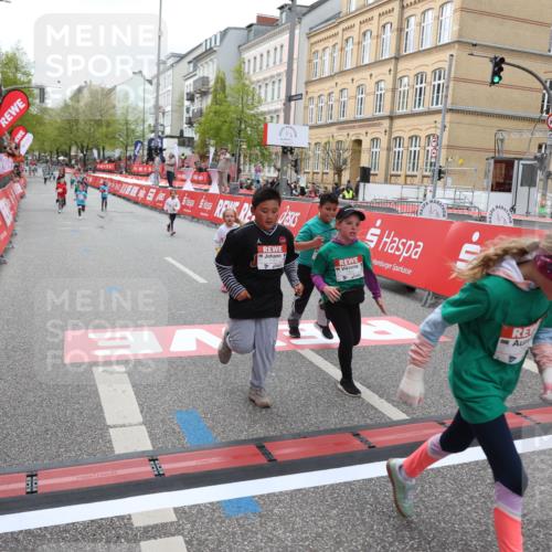 25.04.2026 - Das Zehntel Strokosch-Dieckow http://msf.ph/oto/9633888 25.04.2026 11:08:28 Ziel 5027, 5060, 5061, 5887, 6310, 7737, 7852, 7985 meine-sportfotos.de