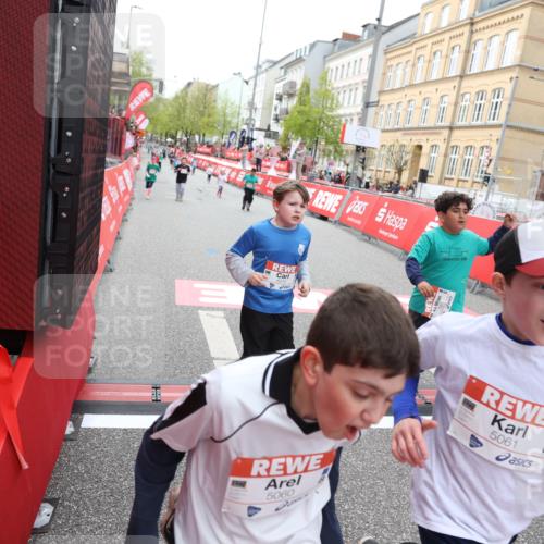 25.04.2026 - Das Zehntel Strokosch-Dieckow http://msf.ph/oto/9633900 25.04.2026 11:08:23 Ziel 5060, 5061, 5881, 5939, 6310, 7365, 7431, 7438, 7507, 7668 meine-sportfotos.de
