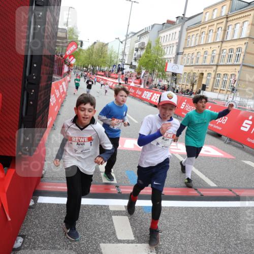 25.04.2026 - Das Zehntel Strokosch-Dieckow http://msf.ph/oto/9633903 25.04.2026 11:08:22 Ziel 5060, 5061, 5881, 5939, 6310, 7263, 7264, 7365, 7431, 7438, 7507, 7668 meine-sportfotos.de