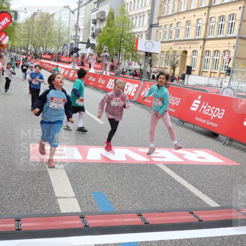 25.04.2026 - Das Zehntel Strokosch-Dieckow http://msf.ph/oto/9633924 25.04.2026 11:08:19 Ziel 5125, 5881, 5939, 6160, 6163, 6174, 7263, 7264, 7365, 7431, 7438, 7491, 7507, 7606, 7668, 7990 meine-sportfotos.de