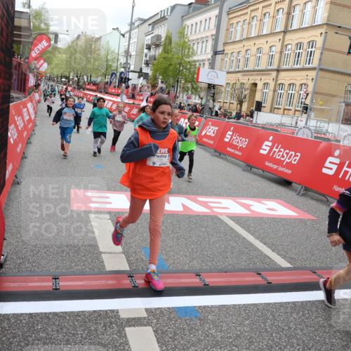25.04.2026 - Das Zehntel Strokosch-Dieckow http://msf.ph/oto/9633939 25.04.2026 11:08:17 Ziel 5064, 5125, 5144, 5939, 6160, 6163, 6174, 7263, 7264, 7277, 7365, 7491, 7507, 7523, 7606, 7990 meine-sportfotos.de